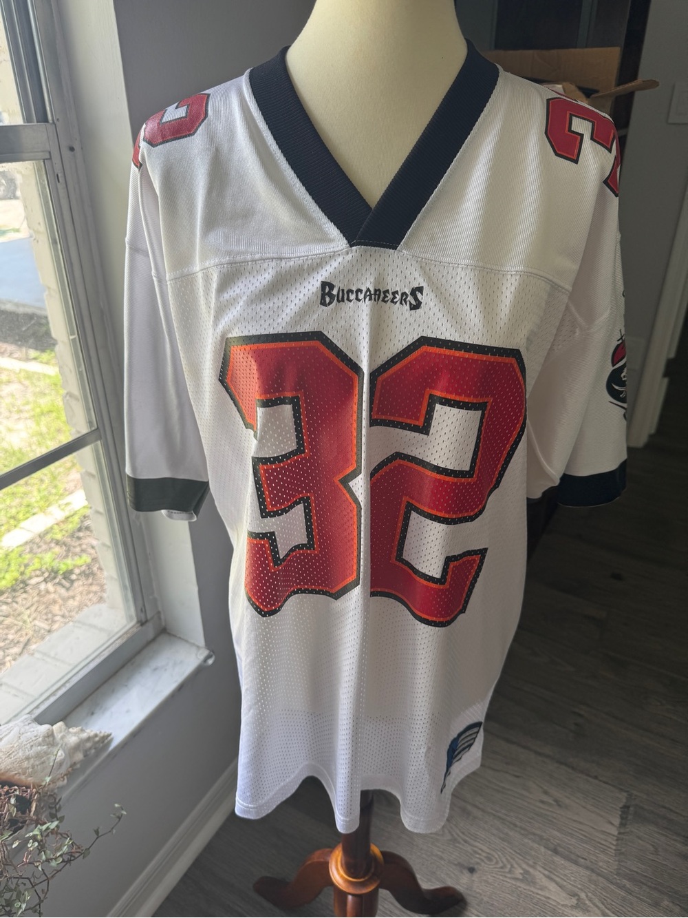 Vintage Y2K Tampa Bay Buccaneers, Michael Pittman #32 Adidas White Jersey M